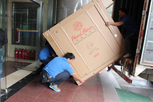 托里钢琴贵重工艺品无忧运